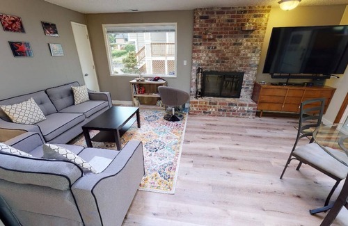 Logsden House | Shore Beats Work