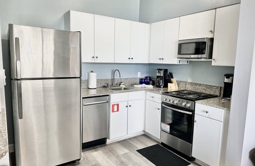 Panama City Beach Condo | Shore Enuff - 6th FL - Bch Front Luxury!