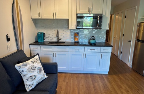 Hilton Head Island Condo | Shore Fun-Beautiful, Many upgrades! w/Bikes&Chairs