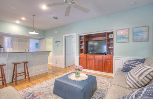 Seacrest House | Shore is Heaven steps to the beach