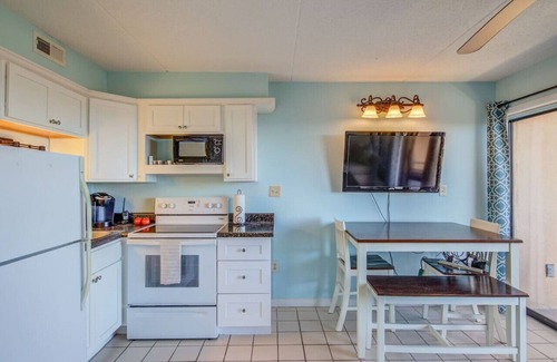 Carolina Beach Condo | Shore to Please Beachfront on the Boardwalk!
