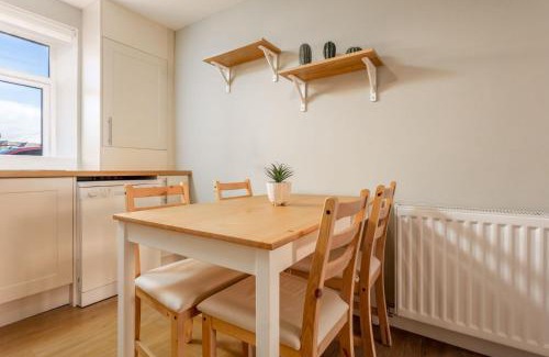 Prestwick Apartment | Shore View - Donnini Apartments