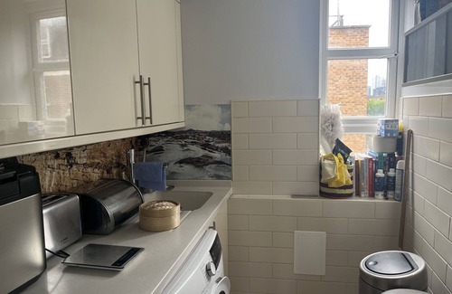 Weavers Apartment | Shoreditch Brick Lane 2 room with carpark space