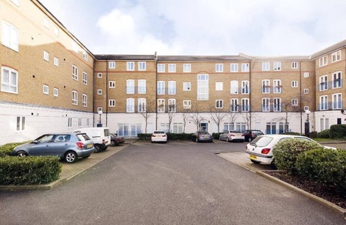 Weavers Apartment | Shoreditch Brick Lane 2 room with carpark space