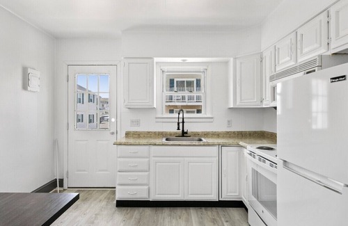 Ocean City Condo | Shorehaven 1- Updated and Stylish 2 bedroom 14 St!