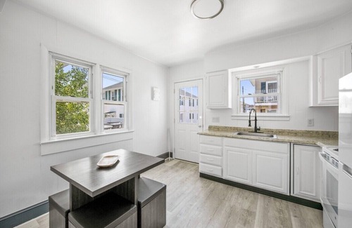 Ocean City Condo | Shorehaven 1- Updated and Stylish 2 bedroom 14 St!