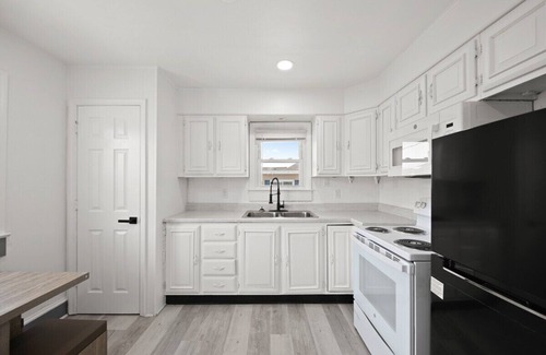 Ocean City Condo | Shorehaven 8- Updated and Stylish 2 bedroom 14 St!