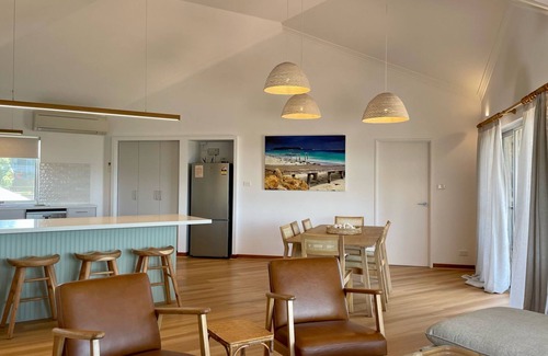 Gracetown House | Shorelands - *Close to beach, recently renovated, 2 living rooms*