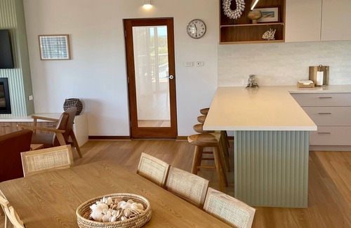 Gracetown House | Shorelands - *Close to beach, recently renovated, 2 living rooms*