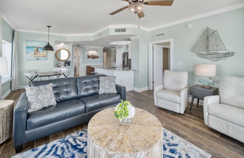 Panama City Beach Condo | Shoreline @ Calypso - Beachfront West Corner - 3/3