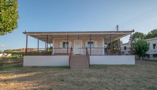 Drosia Villa | Shoreline Drive Beach House by "elite"
