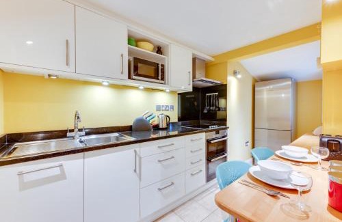 Aldeburgh Apartment | Shoreline