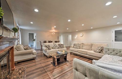 Shoreline House | Shoreline Home with Deck about 14 Mi to Downtown Seattle