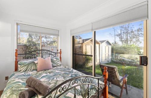 Mannering Park House | Shoreline Serenity Waterfront Home