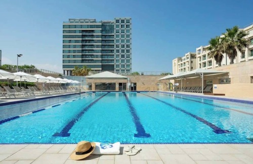 Herzliya Pituach Apartment | Shoreline Urban Suite