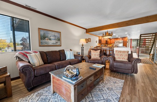 Patton Condo | Shores Lakefront Condo - Lakefront Condo, Walk to Village, Dock, Pool