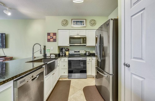 Panama City Beach Condo | Shores of Panama 204 - 2nd Floor 2 Bedroom (Sleeps 8). Same Floor Reserved Parking. Free Fun