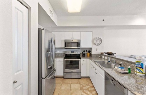Long Beach Condo | Shores of Panama 727