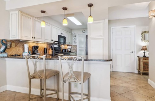 Hilton Head Island Condo | Shorewood 403- Oceanfront 4th Floor Condo