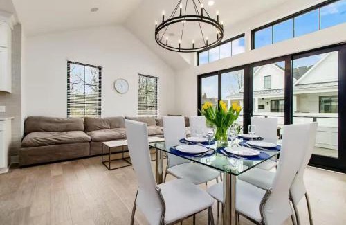 Italian Village House | Short North Convention Garage Parking!