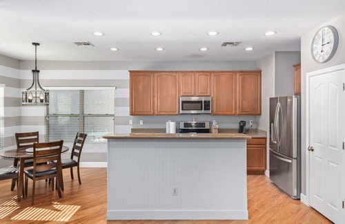 Queen Creek House | Short or Longer Stays! Spacious Chic Downtown Retreat w/Community Pool