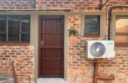 Bezuidenhout Valley Apartment | Short Term Rental Re-imagined