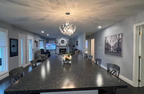 Niagara Falls House | Short Term Vacation Rental In Niagra Falls Minutes From Fall Entire House