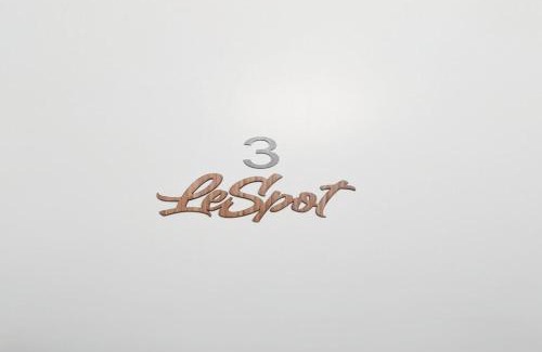 Toulon Apartment | Short Time Suites Toulon Centre 3 "LE SPOT" Check-in auto