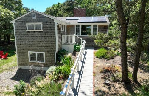 North Eastham House | Short walk to Bayside Beach