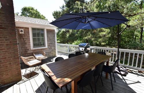 North Eastham House | Short walk to Bayside Beach
