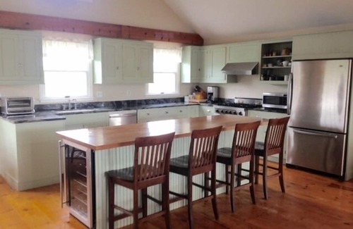Surfside House | Short walk to best beach in Nantucket - great family house