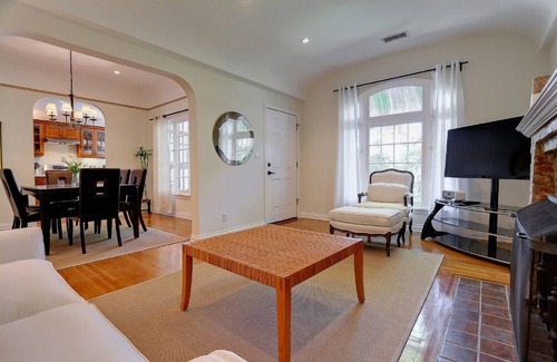 West Hollywood West House | Short Walk To Beverly Hills