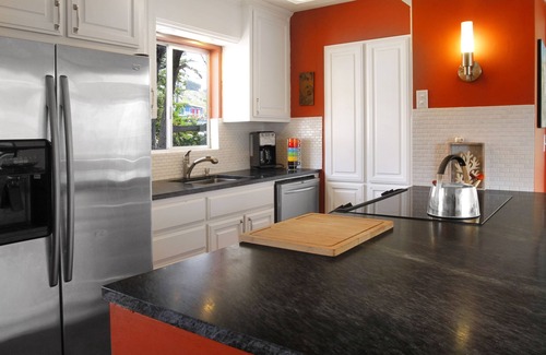 Dillon Beach Cottage | Short walk to the beach, store and cafe