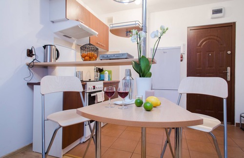 Srodmiescie Połnocne Apartment | ShortStayPoland Graniczna