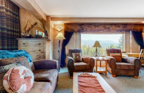Big Sky Apartment | Shoshone 1913