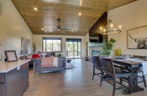 Show Low House | Show Low Cabin with Deck, Near Golfing and Hiking!