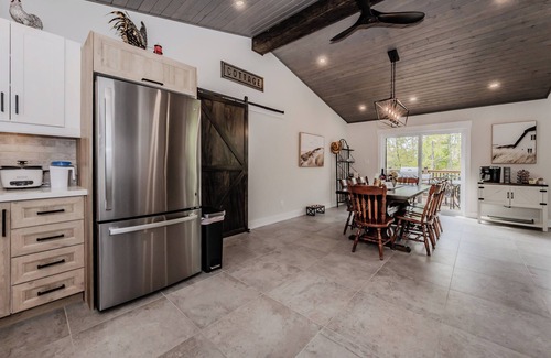 South Bruce Peninsula Cabin | Show stopping retreat w/AC near beaches