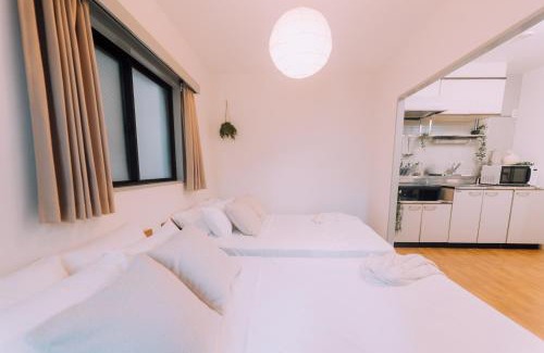 Yoyogi Apartment | Showa Bloom Shinjuku 202