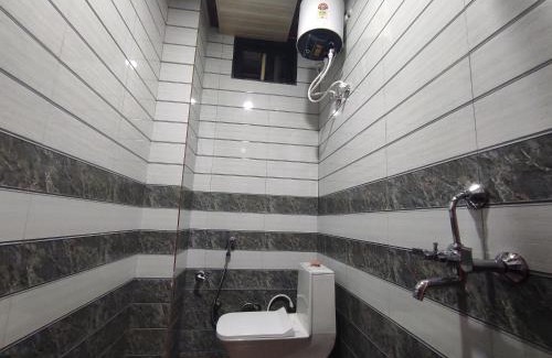 Khatu Hotel | Shree Banke Bihari Place