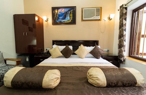 Varanasi Hotel | Shree Ganesha Residency
