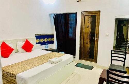 Central Area Hotel | Shree Kesar Inn