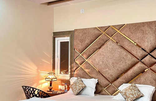 Orchha Hotel | shree laxmi palace