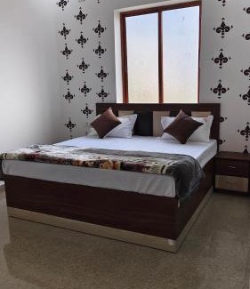 Faizabad House | Shree Radhe Krishna Homestay