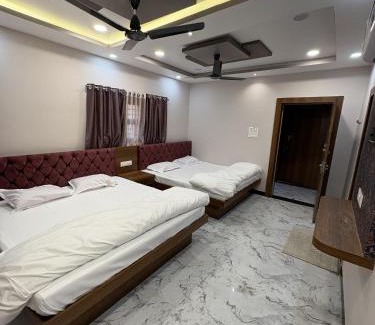 Ujjain House | shree trilokeshwar guest house