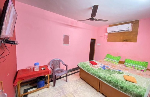 Orchha Hotel | Shri Mahant Guest House