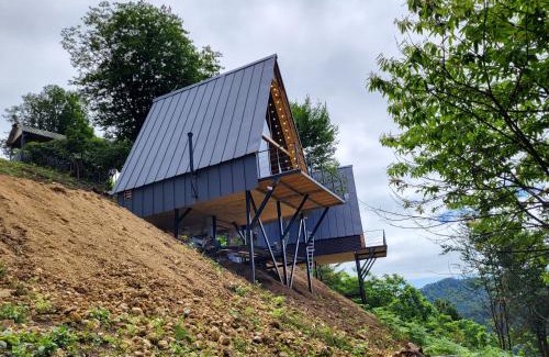 Kobuleti Ski Chalet | Shuamta cottage