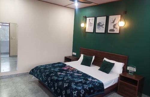 The Mall Road House | Shubh Homestay