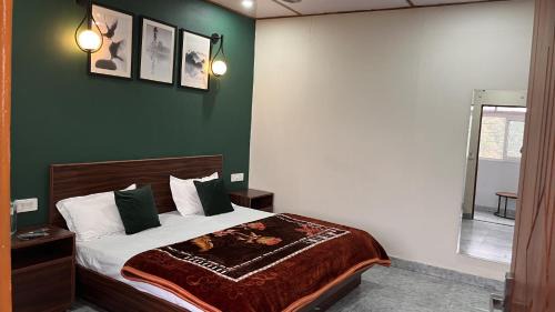 The Mall Road House | Shubh Homestay