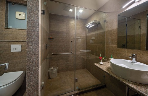 Kalwad Kalan and Khurd Hotel | Shubham Resort