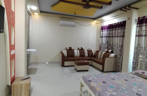 Chendhare Bed & Breakfast | ShubhYash Cottage